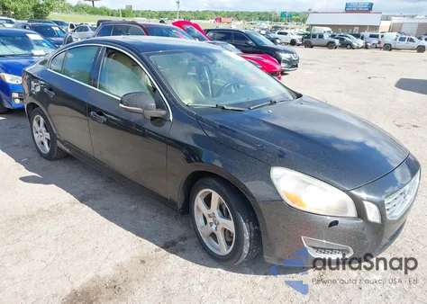 2013 Volvo S60 T5 из США, поврежденный, VIN YV1612FS1D2220344